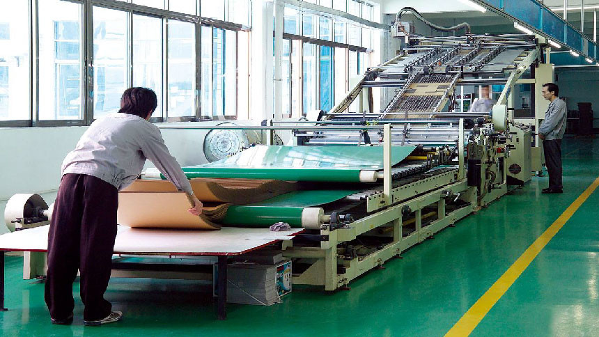 First (Shenzhen) Display Packaging Co.,Ltd कारखाना उत्पादन लाइन